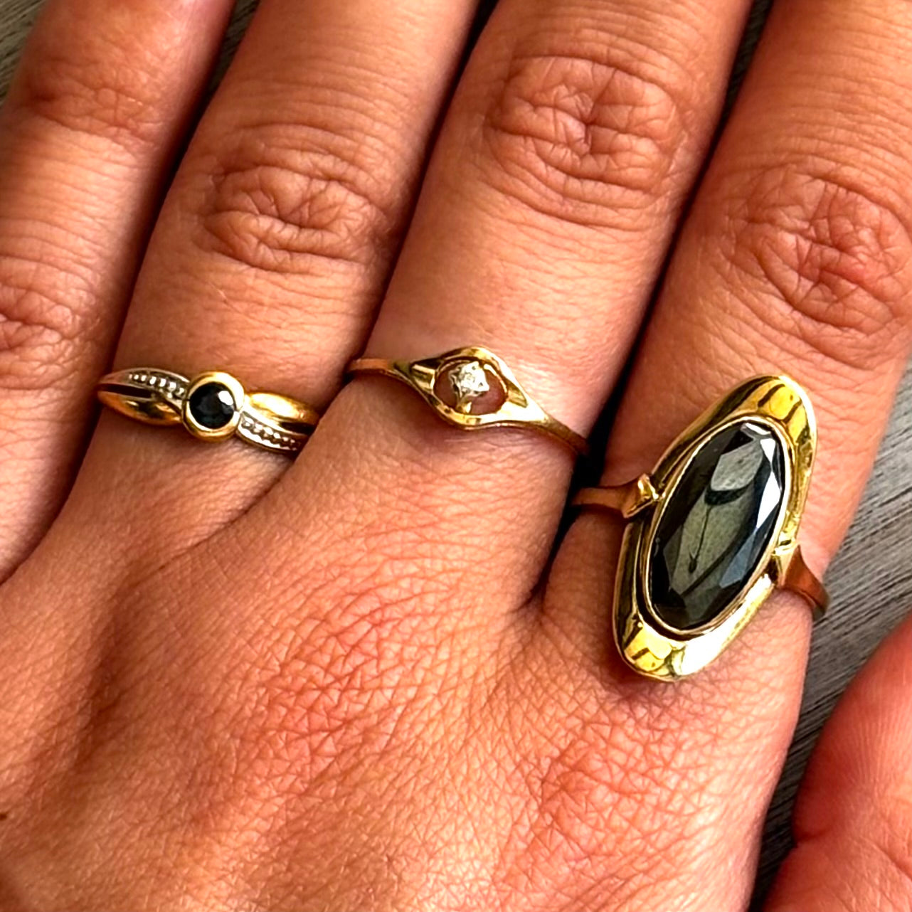 Vintage Gold Ring with Blue Sapphire