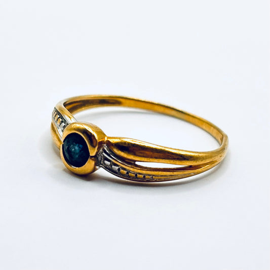 Vintage Gold Ring with Blue Sapphire